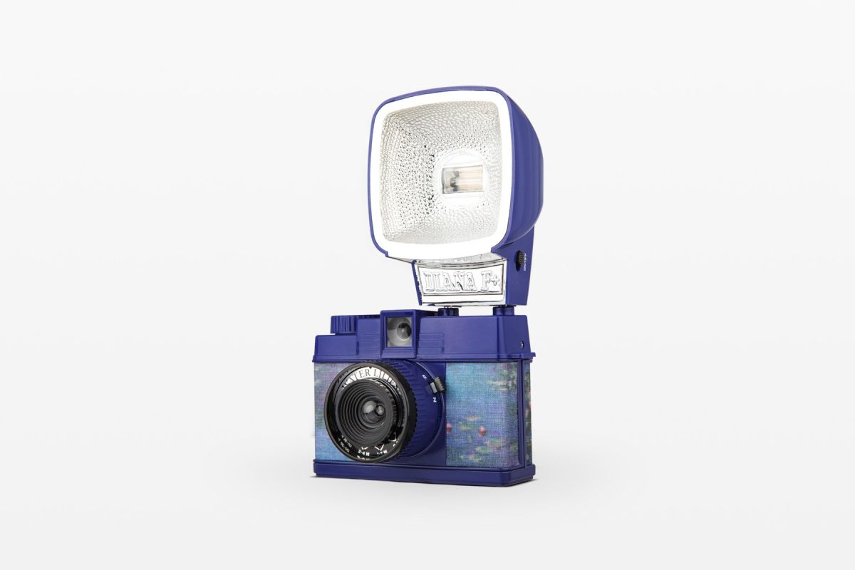 Lomography Lomourette Half-frame Water Lilies Edition Reloadable Camera
